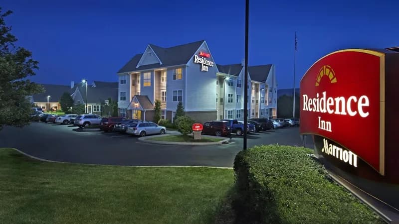 Residence Inn by Marriott Southington, a short walk from Cadillac Ranch